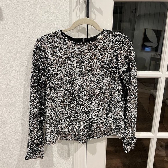 Buddy Love Sequin Top - Picture 3 of 3